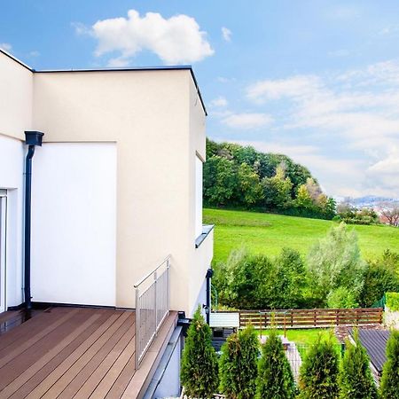 Gaestetraum Mit Wunderschoenem Ausblick Und Garten Apartment Muhldorf Bei Feldbach Bagian luar foto