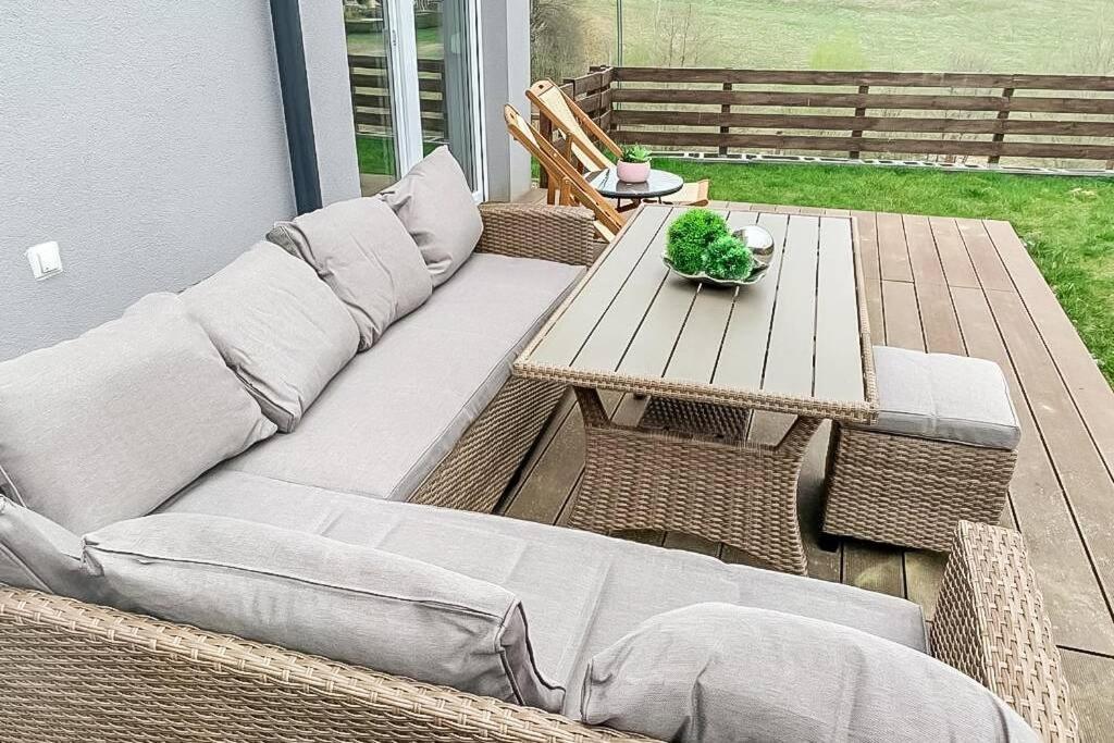 Gaestetraum Mit Wunderschoenem Ausblick Und Garten Apartment Muhldorf Bei Feldbach Bagian luar foto