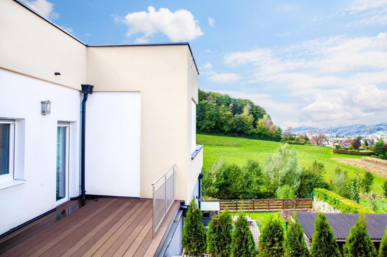 Gaestetraum Mit Wunderschoenem Ausblick Und Garten Apartment Muhldorf Bei Feldbach Bagian luar foto
