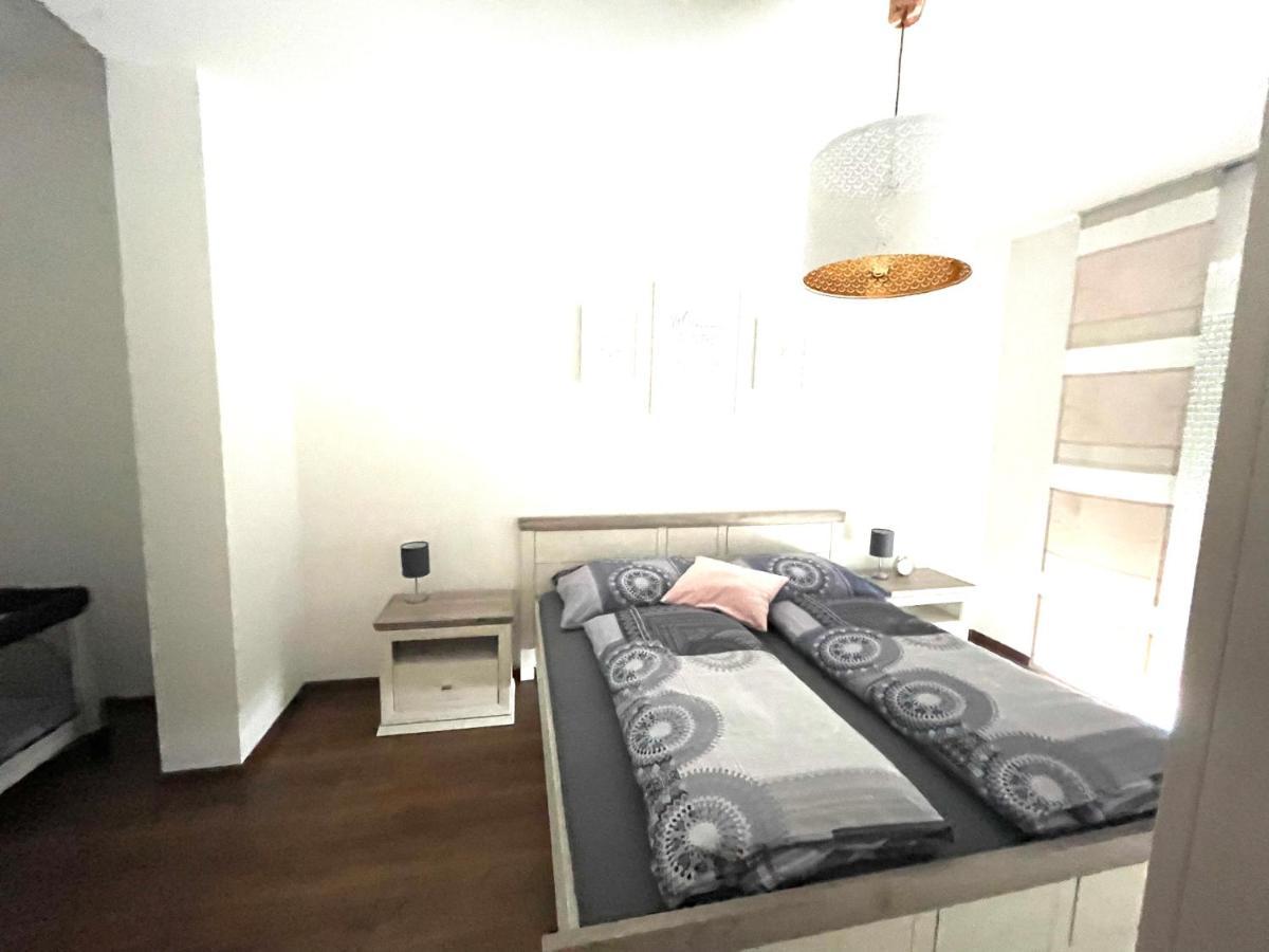 Gaestetraum Mit Wunderschoenem Ausblick Und Garten Apartment Muhldorf Bei Feldbach Bagian luar foto